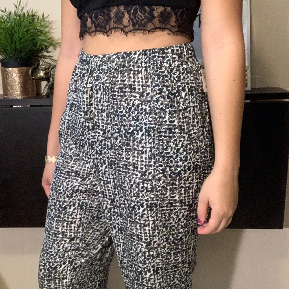 Black, gray and white dotted pants